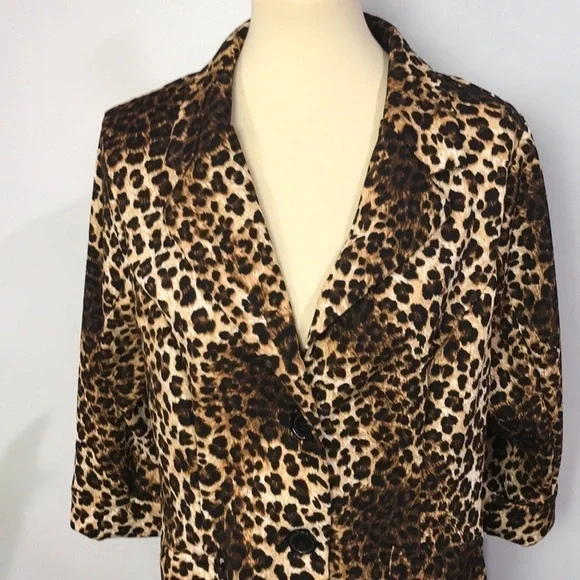 Robert Louis Lightweight Blazer - Picture 2 of 7